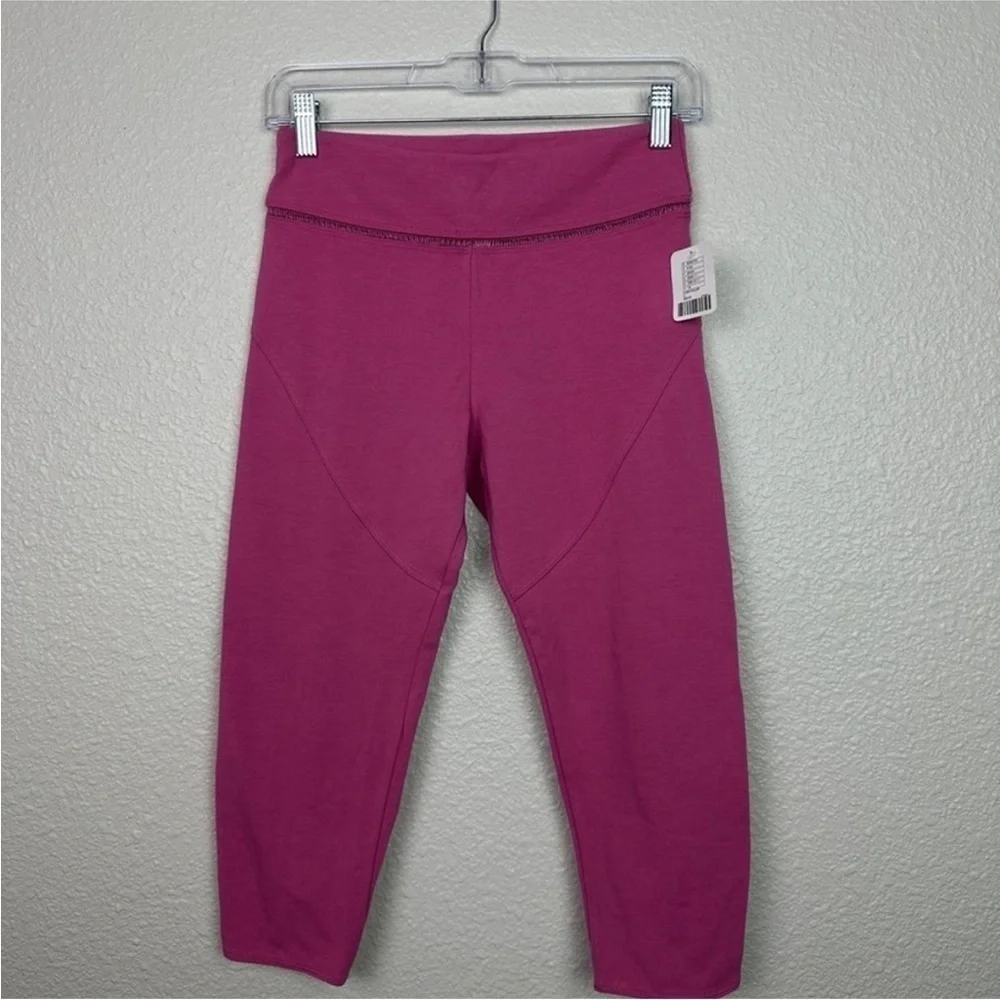 NWT Free People Movemement Scorpio Capri Leggings Ruched Purple Small